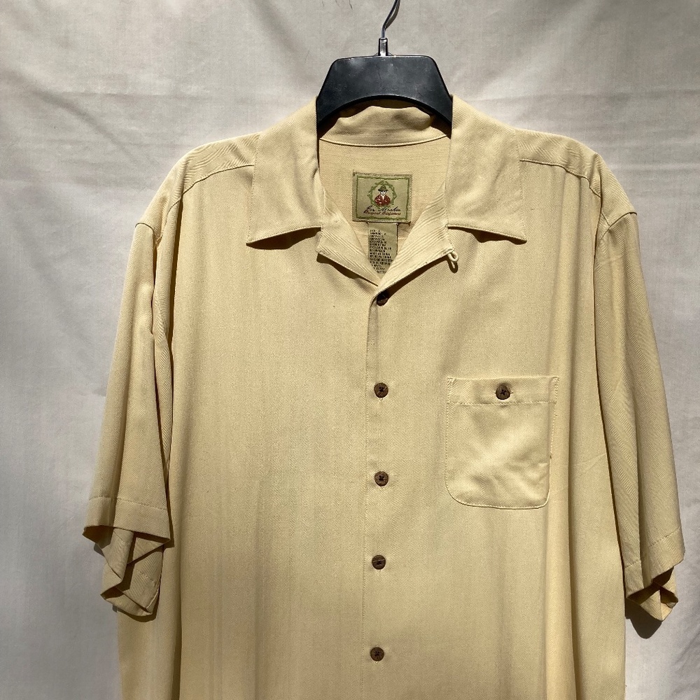 Hawaiian Men’s shirt with cool Back Embroidery